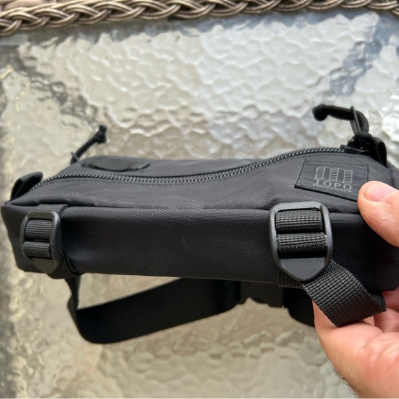 New! TOPO DESIGNS Black on Black Hip Waist Pack - Picture 8 of 11